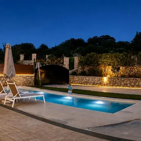 Alma Libre Luxury With Private Pool & Sea View 别墅 罗希姆诺